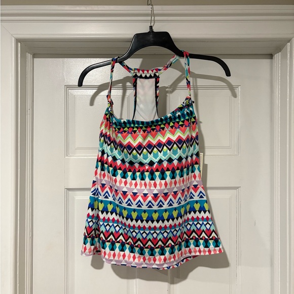 24 & Ocean Other - TANKINI TOP  NWT*  Women’s   24 & Ocean 
Size Medium‎ Multicolor Pattern
